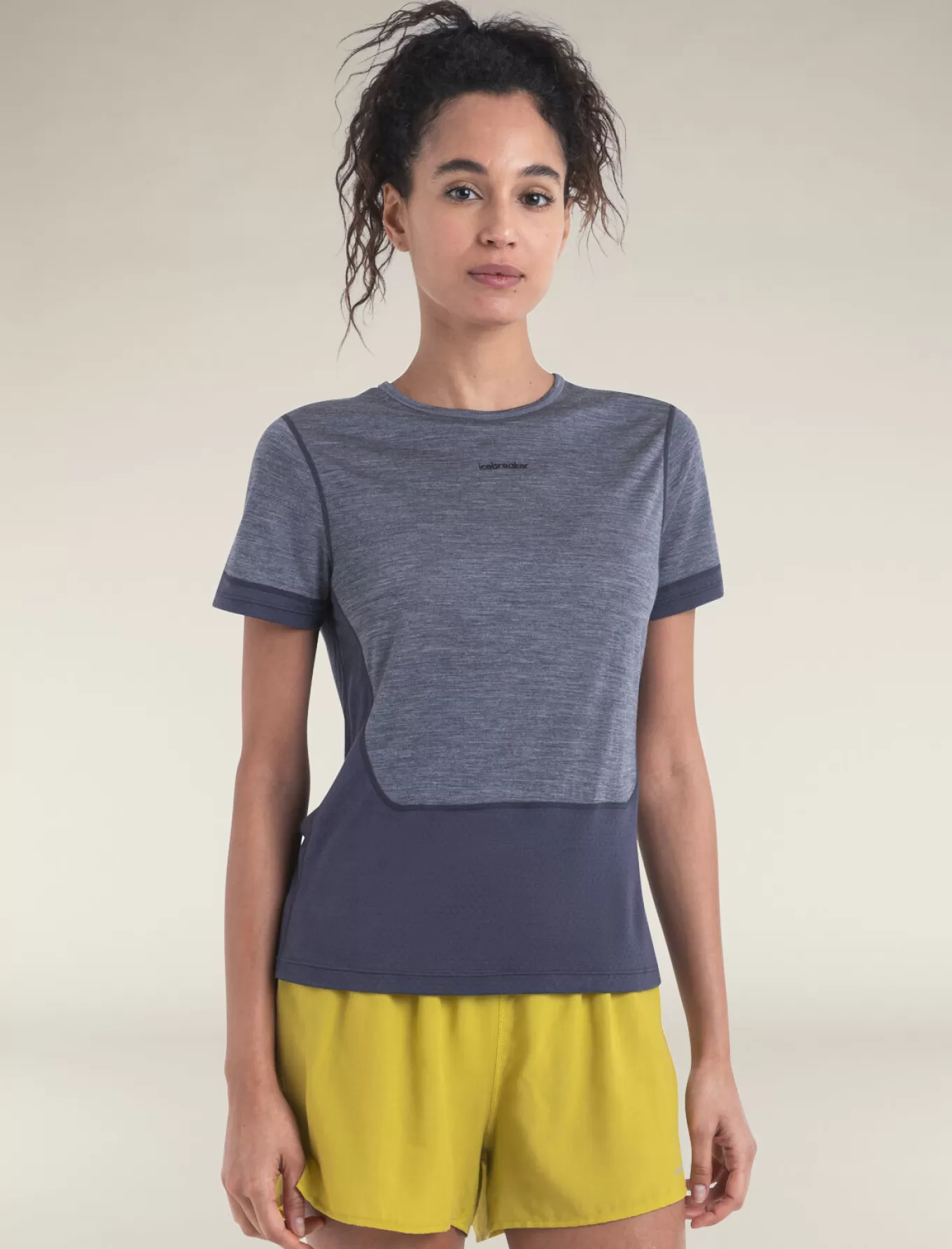 Store Icebreaker 125 ZoneKnit™ Merino Blend Energy Wind T-Shirt Damen Graphite/GraphiteHeather