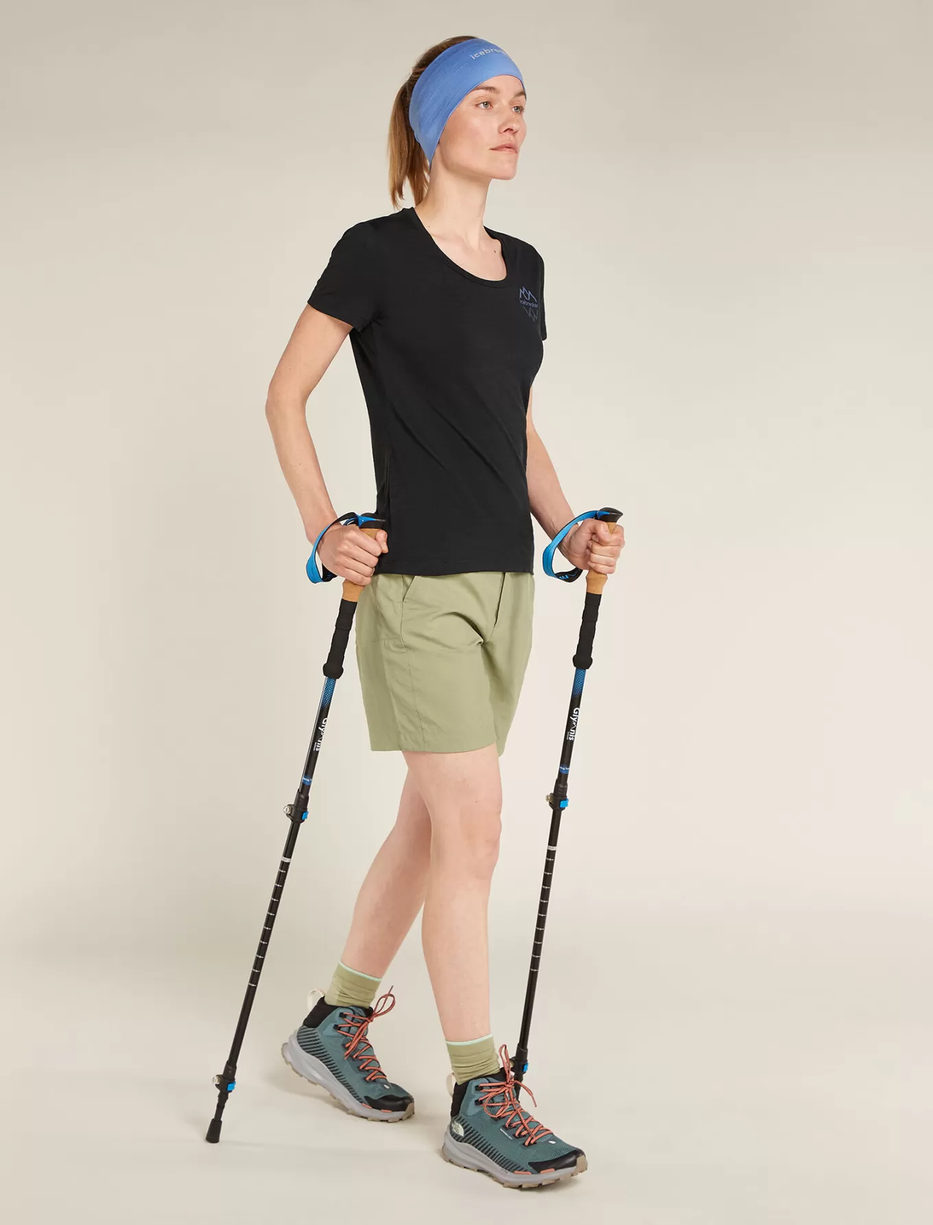 Store Icebreaker Merino 150 Tech Lite T-Shirt mit U-Ausschnitt IB Logo Reflections Damen Black