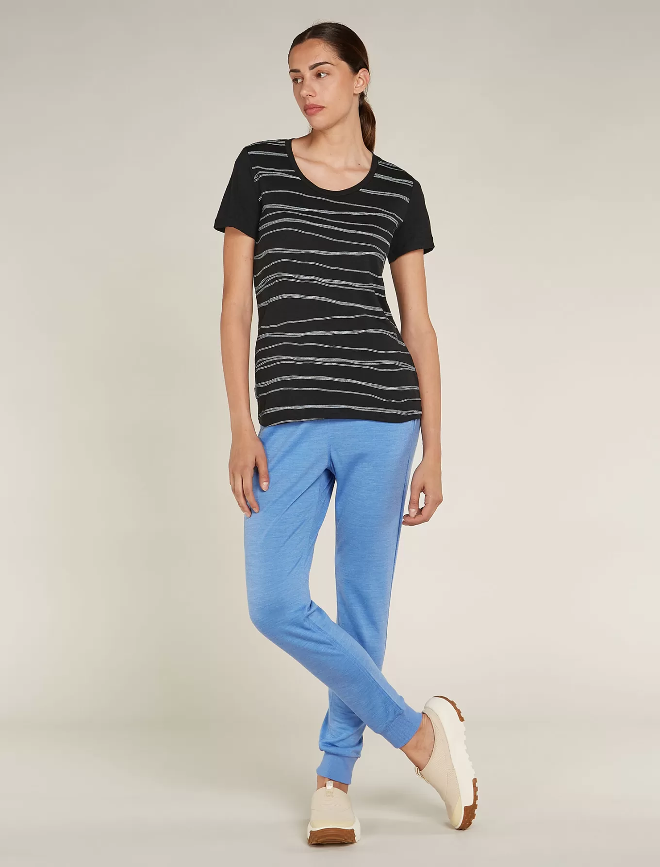 Best Icebreaker Merino 150 Tech Lite T-Shirt mit U-Ausschnitt Sea of Summits Damen Black